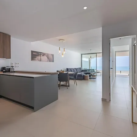 3 Bedroom Sea View Stupa Hills * Benalmadena