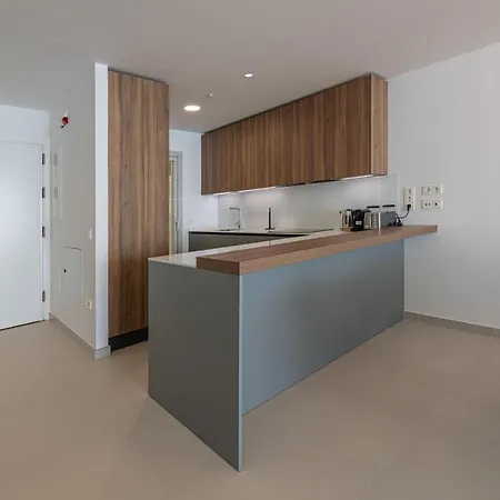 3 Bedroom Sea View Stupa Hills *