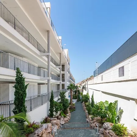 3 Bedroom Sea View Stupa Hills Apartment