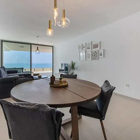 3 Bedroom Sea View Stupa Hills